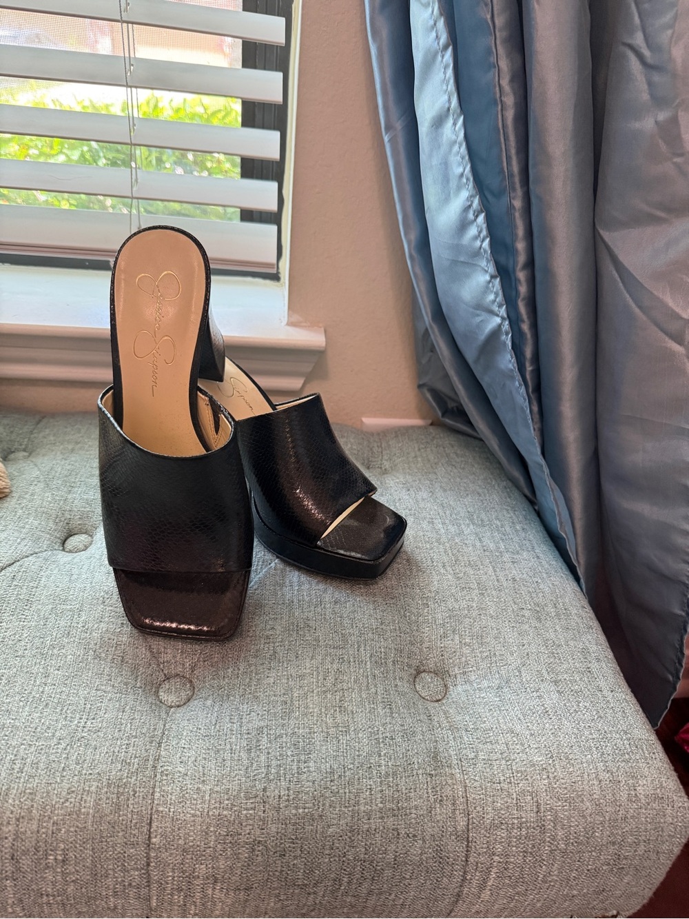 Jessica Simpson Black Platform Mule Heels Size 9M / 40